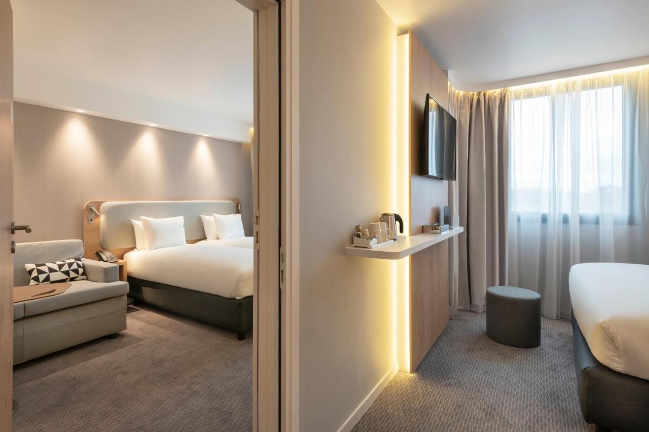 באילי-רומאינוויליירס Holiday Inn Express - Marne-La-Vallee Val D'Europe By Ihg מראה חיצוני תמונה